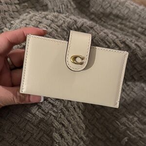Coach Leather Essential Card Holder
